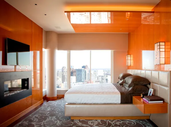 200 East 61st Street image 14 of 17