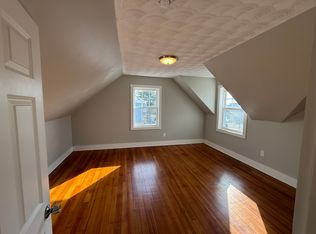128 Empire St FLOOR 3, Lynn, MA 01902