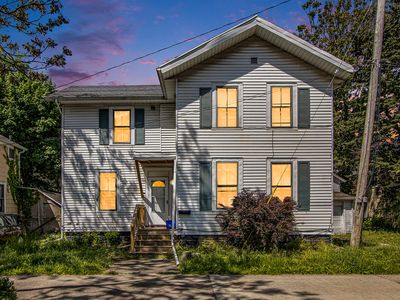 814 Central Pl, Kalamazoo, MI, 49008