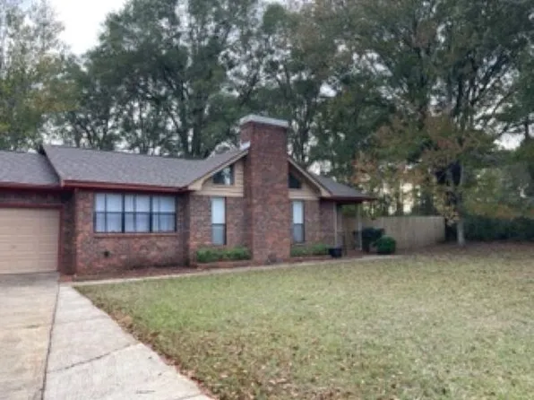 302 Dahlia Dr, Andalusia, AL 36420