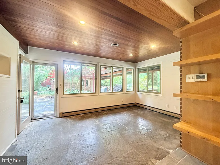 6819 Selkirk Dr — Photo 80