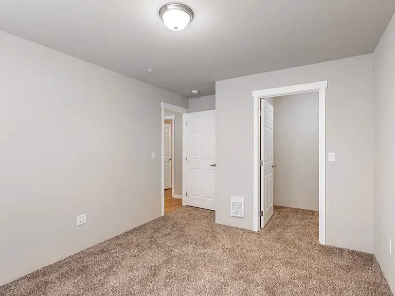 3105 S Assembly Rd #2BY1 — Photo 5