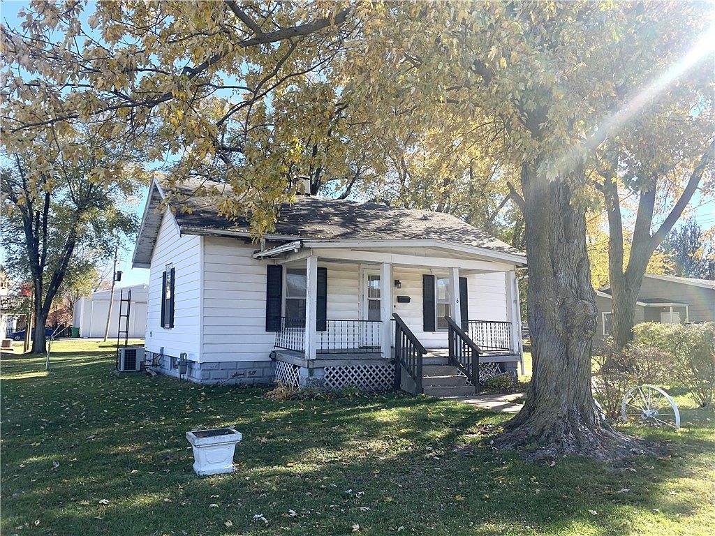 6 Clark St, Pana, IL 62557 MLS 6230169 Zillow