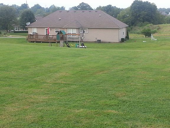 2nd image of 108 Dove Trace Dr
