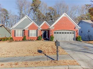 1455 Creek Pointe Cir, Lawrenceville, GA 30043