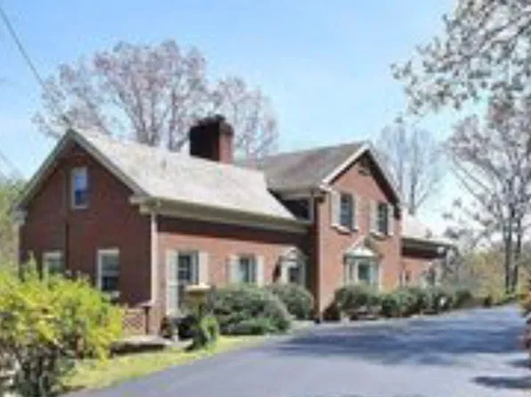 2242 Mount Vernon Rd SW, Roanoke, VA 24015