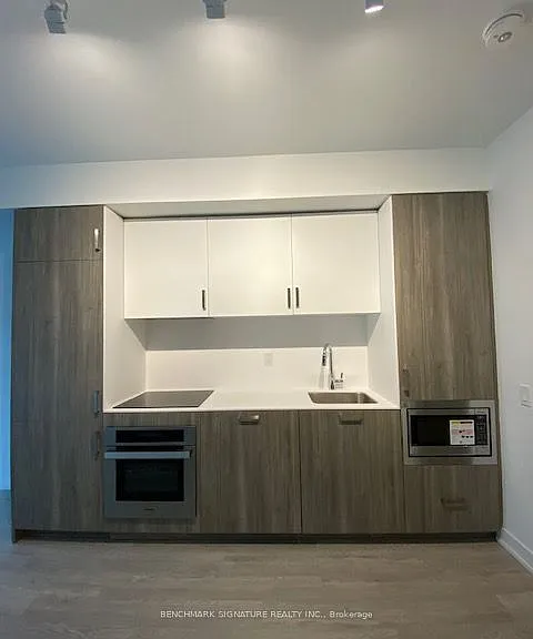 88 Queen St E #1715 — Photo 1