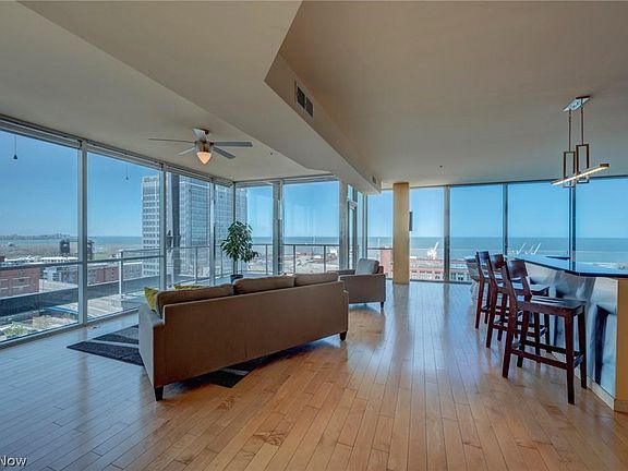 4th image of 701 W Lakeside Ave APT 1010