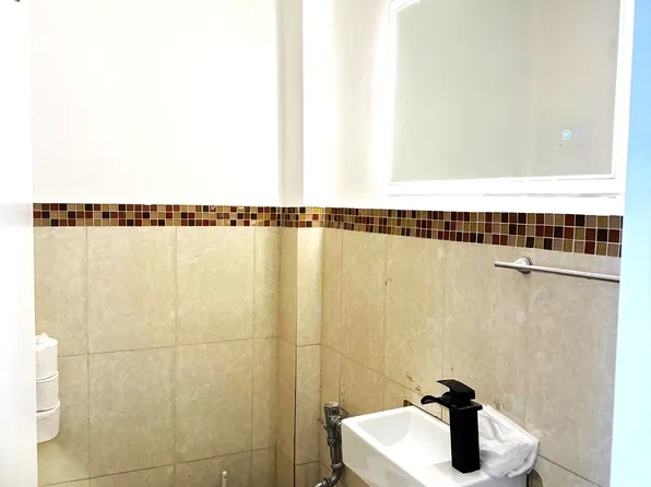 141-05 Northern Boulevard image 7 of 8