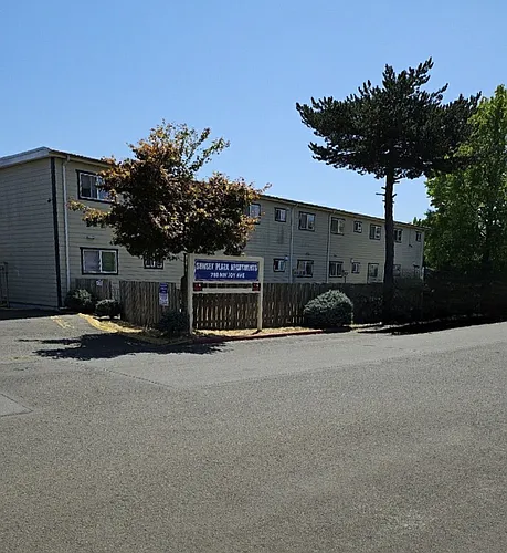 780 NW Joy Ave Photo 1