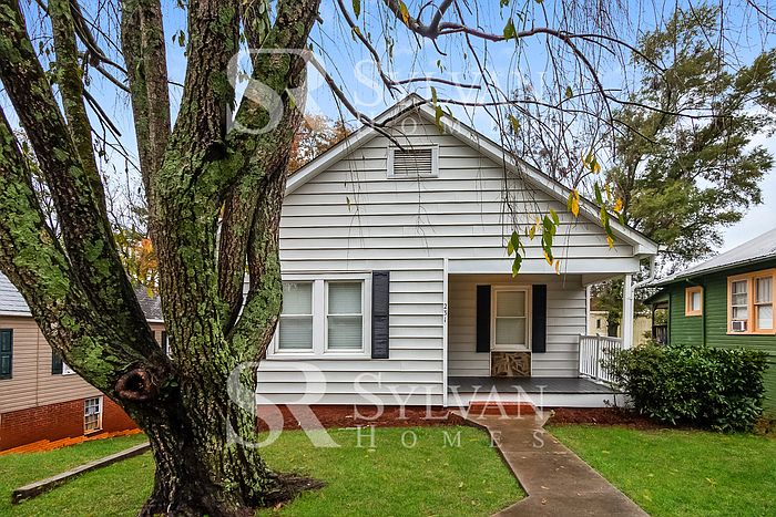 1st image of 231 E End Ave