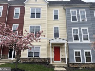 4885 F St SE, Washington, DC 20019