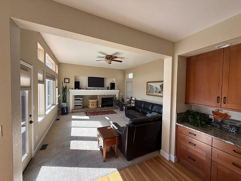 281 White Ash Dr — Photo 8