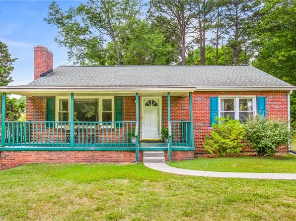 4120 Fox Meadow Ln, Winston Salem, NC 27107