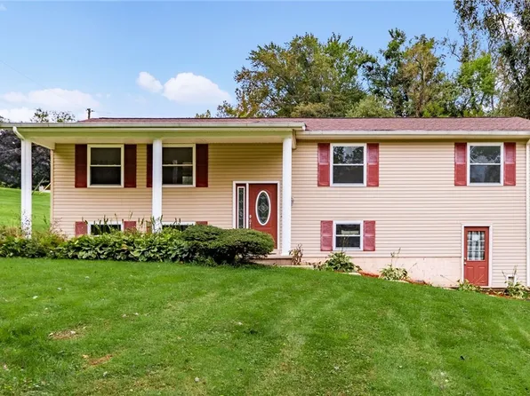 2610 Robin Ct, Zanesville, OH 43701