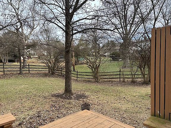 3rd image of 7786 Heatherglen Dr