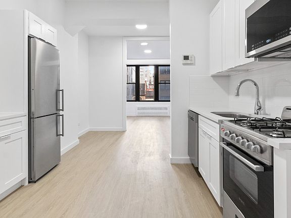 4th image of 308 W 82nd St APT 5C