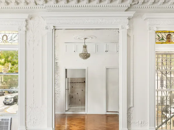 400 Stuyvesant Avenue image 3 of 13