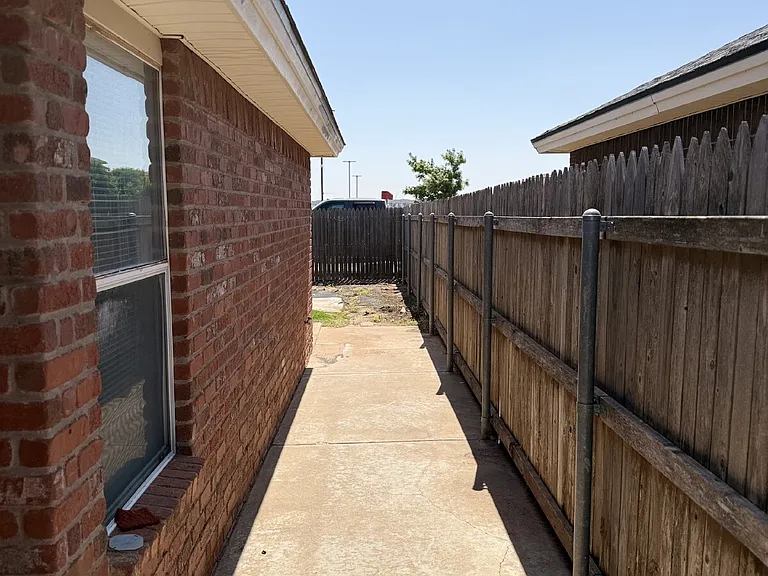 304 N Brentwood Ave #B — Photo 21
