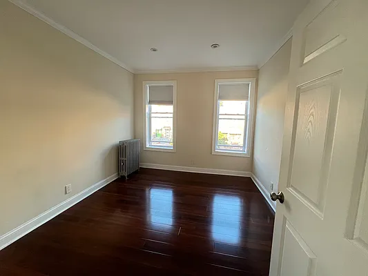 Rented by Olympic CIty Real Estate | media 7