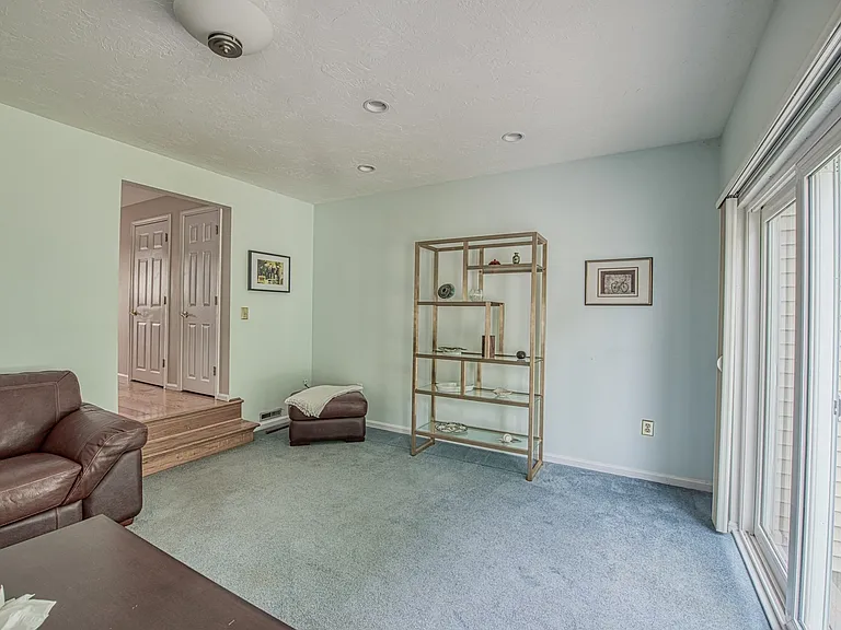 28 Gaslight Ln #28 — Photo 10