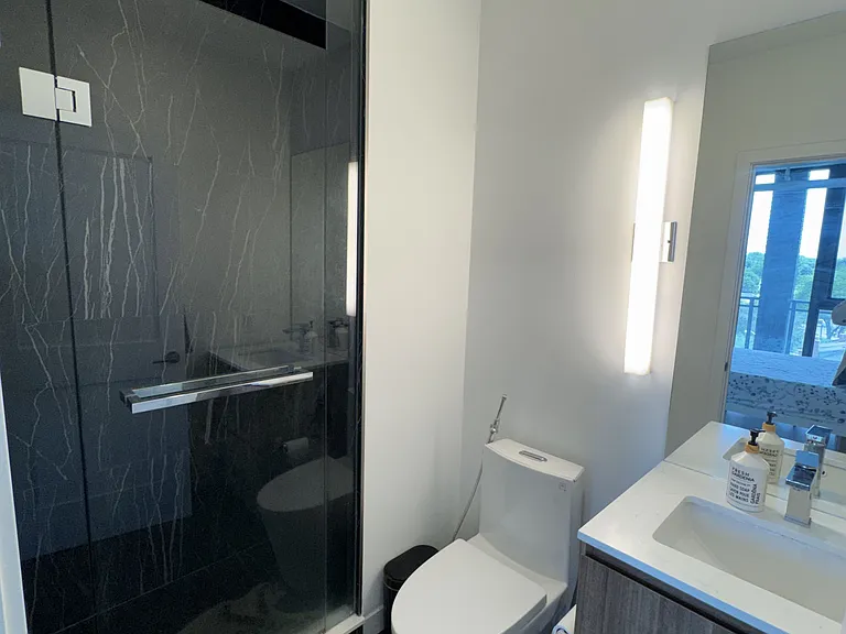 1 Hillsdale Ave E #609 — Photo 26