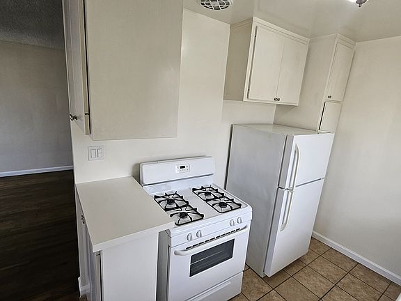 5th image of 5707 Camerford Ave APT 10