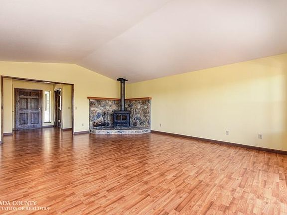 3rd image of 17854 Whitefish Ct
