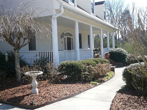 3rd image of 1689 Windstone Dr
