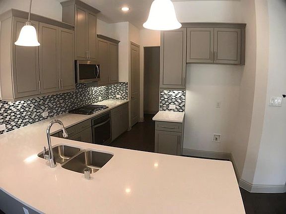 5th image of 6147 Rainbow Valley Pl