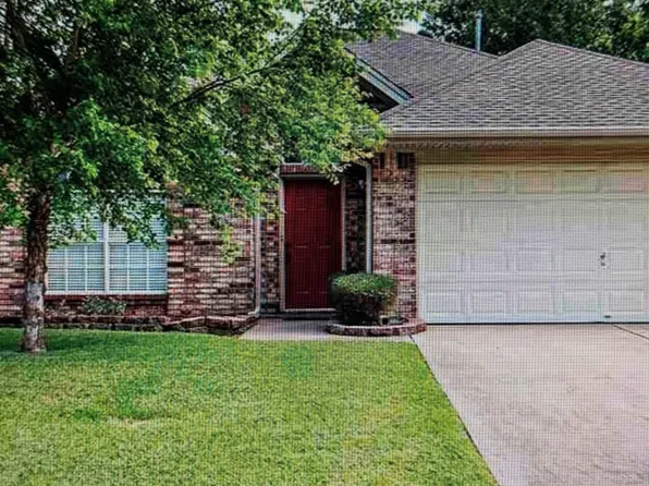 7806 Blue Bonnet Ln, Beaumont, TX 77713
