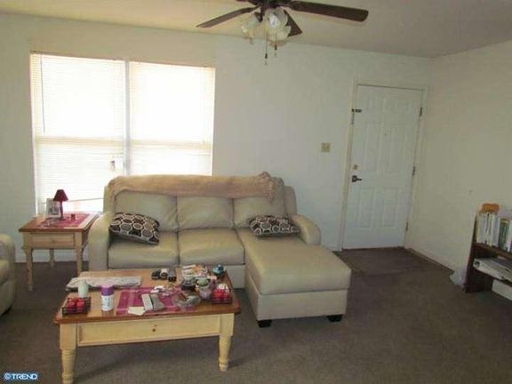 4th image of 611 Coates St