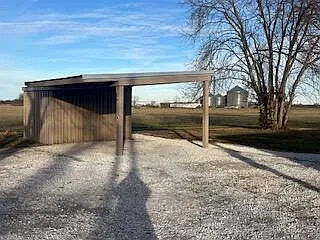 2 bed, 2.0 bath, 980 sqft, $895 — Photo 2