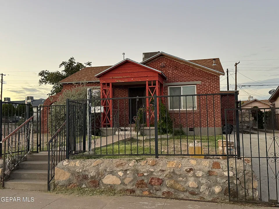 3401 Mobile Ave