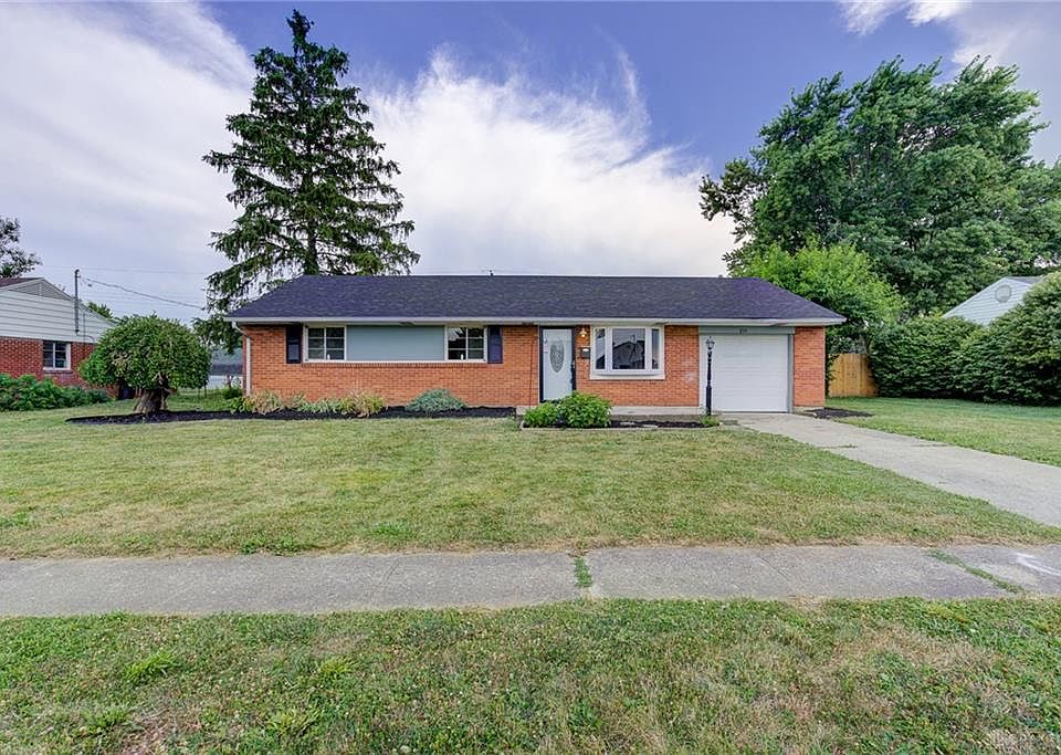1st image of 854 Fitchland Dr
