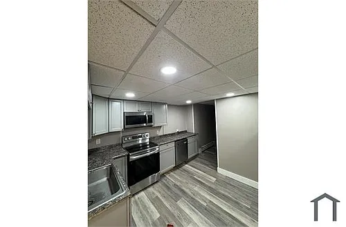 335 S Main St #2 Photo 1