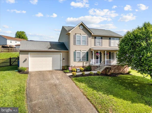 105 Bachtell Cir, Smithsburg, MD 21783