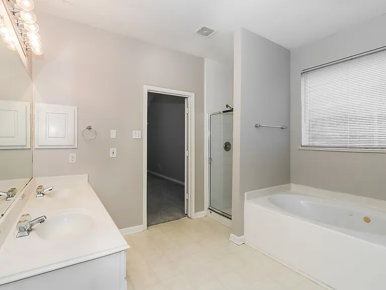 8919 Green Ray Dr — Photo 13