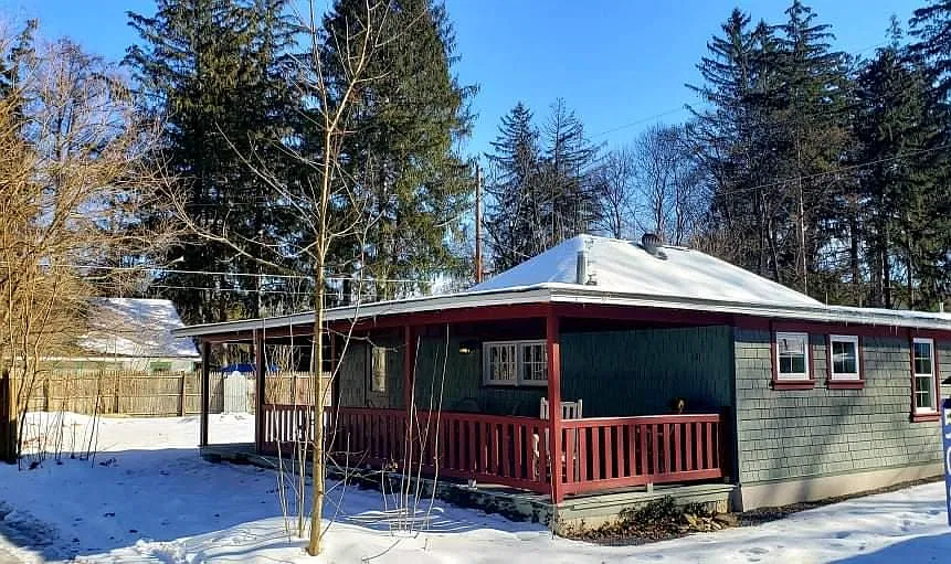 147 Girard Ave — Photo 1