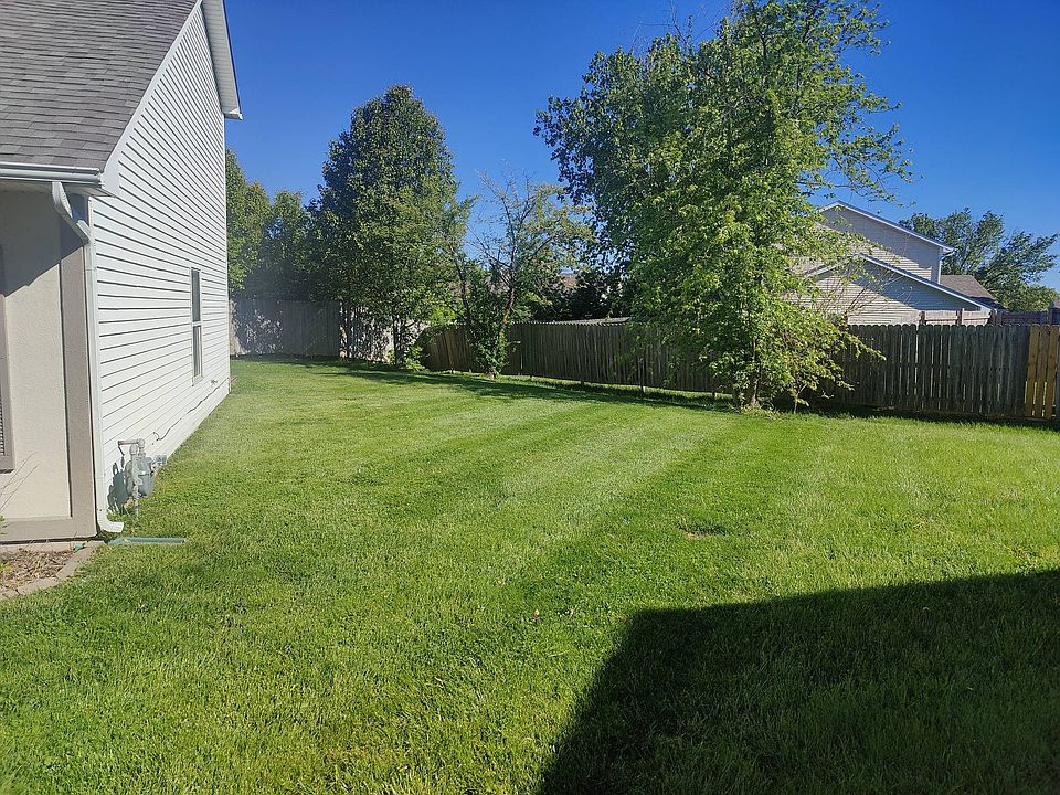 2nd image of 2428 Calder Ct