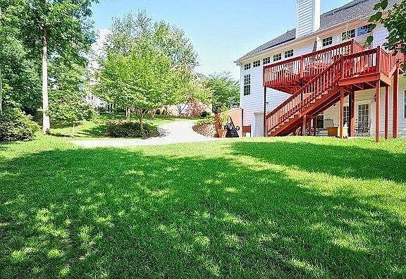 5th image of 2925 Stanway Ave