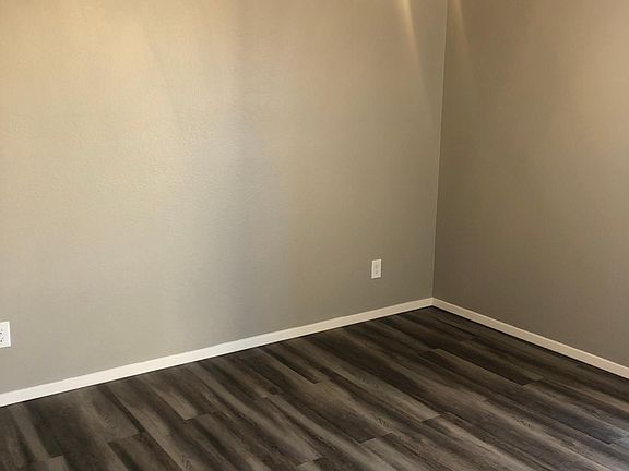 5th image of 1601 Pennsylvania St NE Unit Q-8