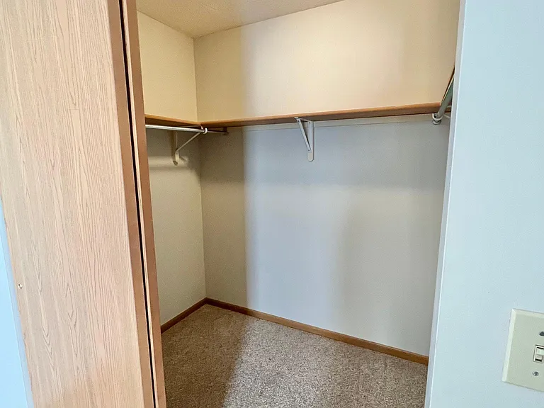Walk in closet