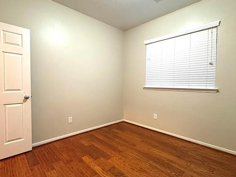 8923 Willow Wind Ln — Photo 17