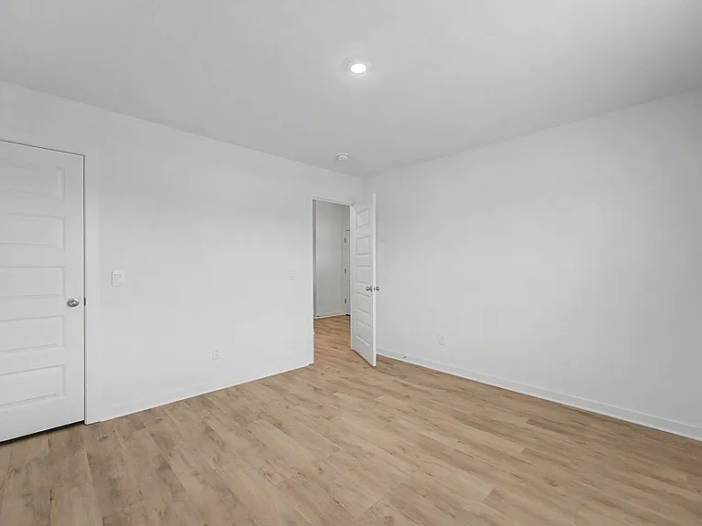 529 Nevada St — Photo 20