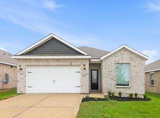 1720 Paul Dr, Seagoville, TX 75159