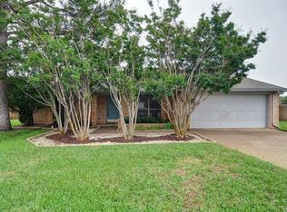 7017 Baseline Ln, Fort Worth, TX 76133