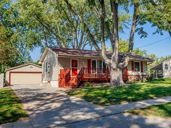 4218 SE 12th St, Des Moines, IA 50315
