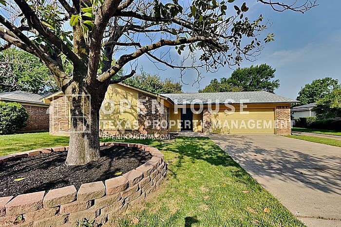 1st image of 2710 Sibley Dr