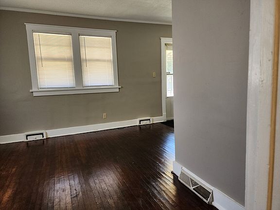 5th image of 142 Arizona Ave #2